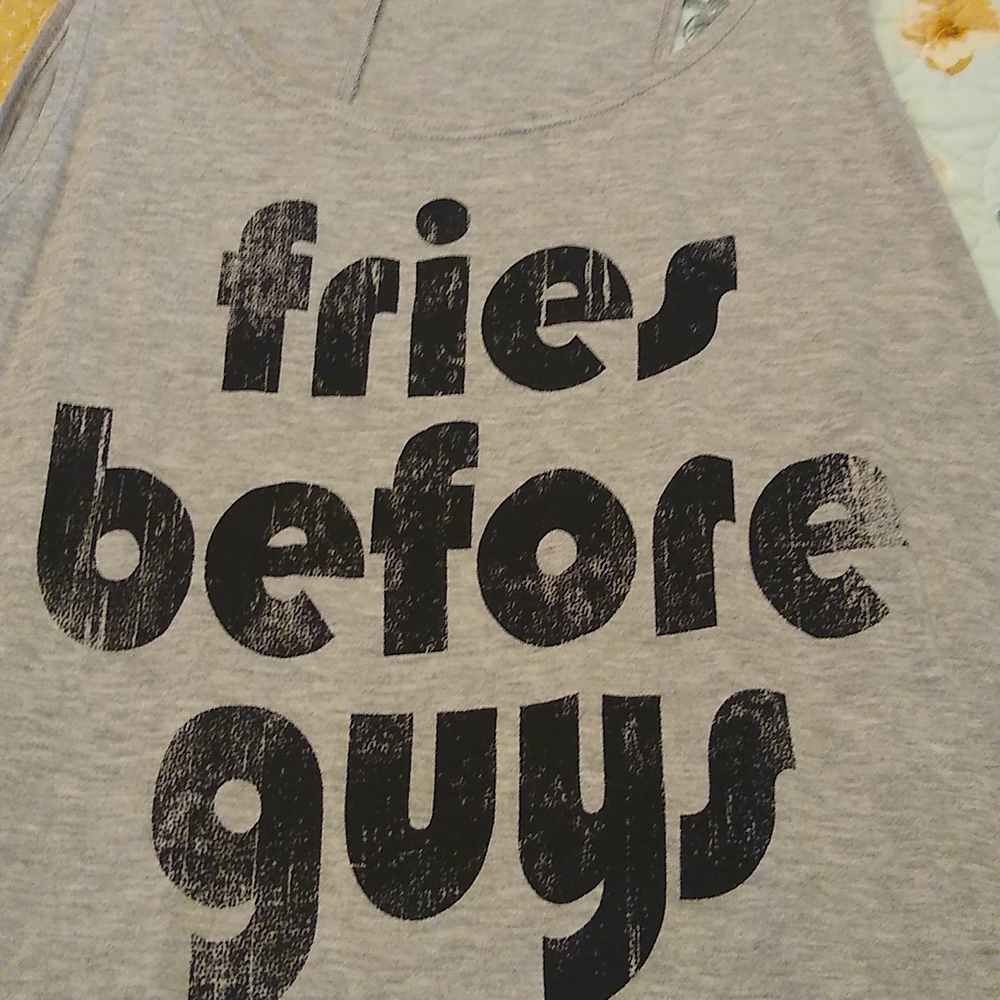 New tank top without sleeves